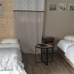 https://rue-des-teppaz-les-alberges.hotels-rhonealpes.com